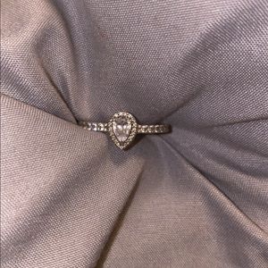 Pandora Ring